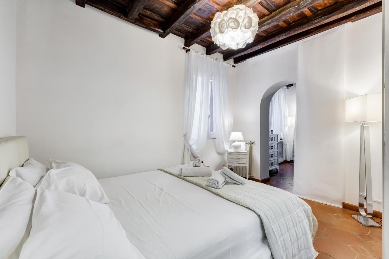 White Coronari Apartment Rome Extérieur photo
