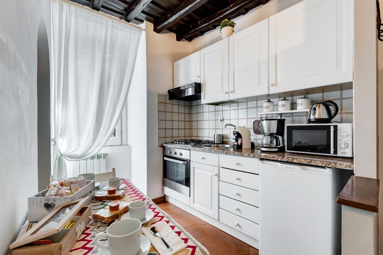 White Coronari Apartment Rome Extérieur photo