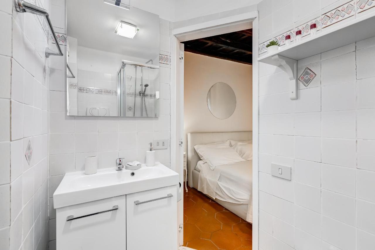 White Coronari Apartment Rome Extérieur photo