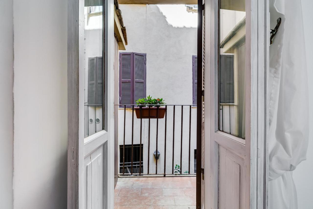White Coronari Apartment Rome Extérieur photo
