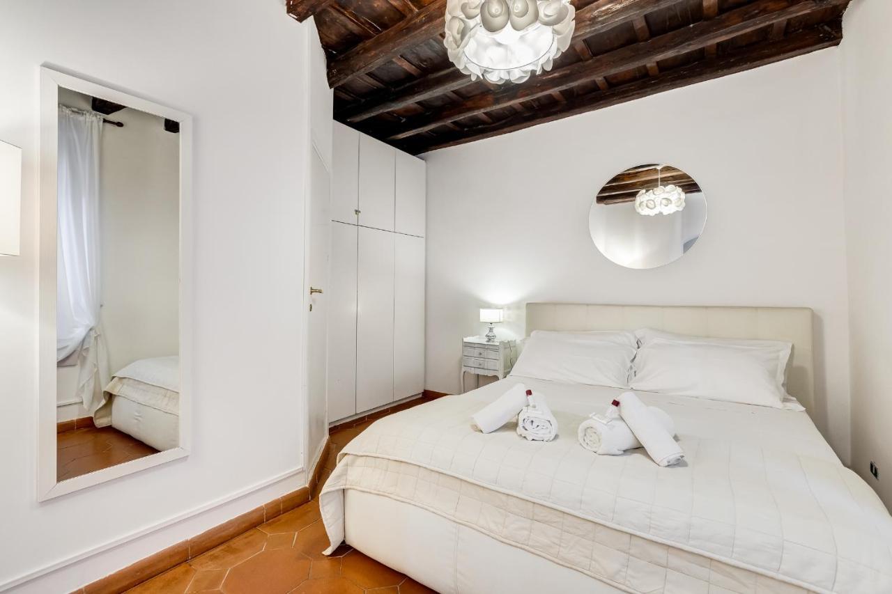 White Coronari Apartment Rome Extérieur photo