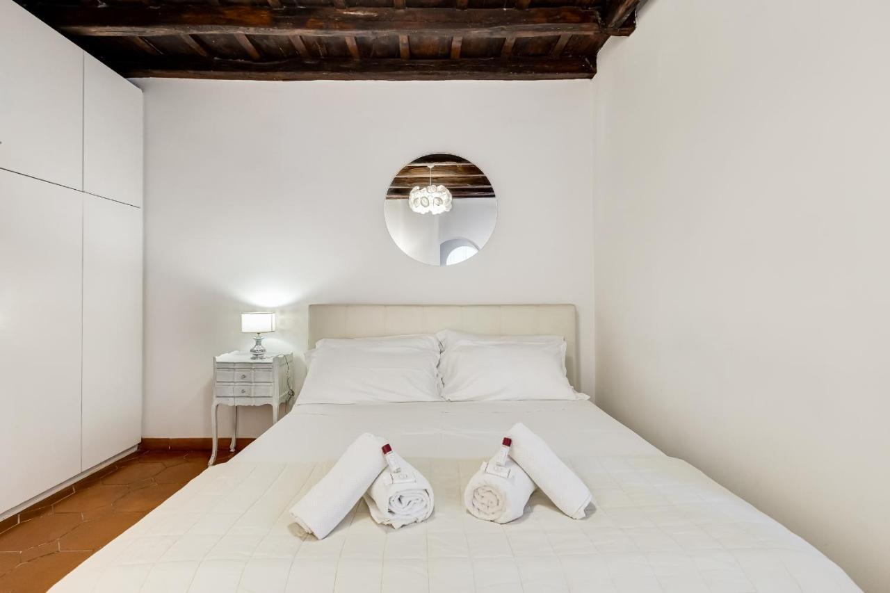 White Coronari Apartment Rome Extérieur photo